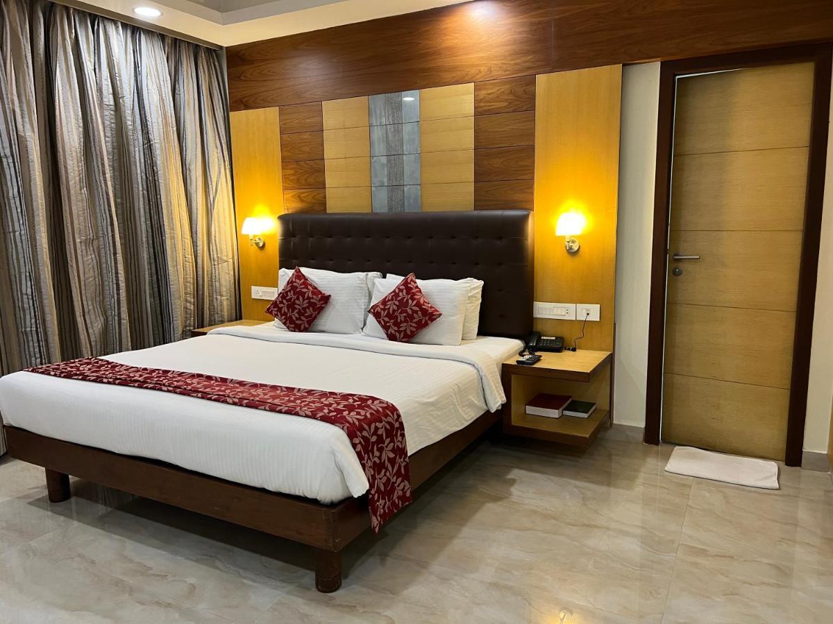 Anukulas Residency - Vellore Ngoại thất bức ảnh
