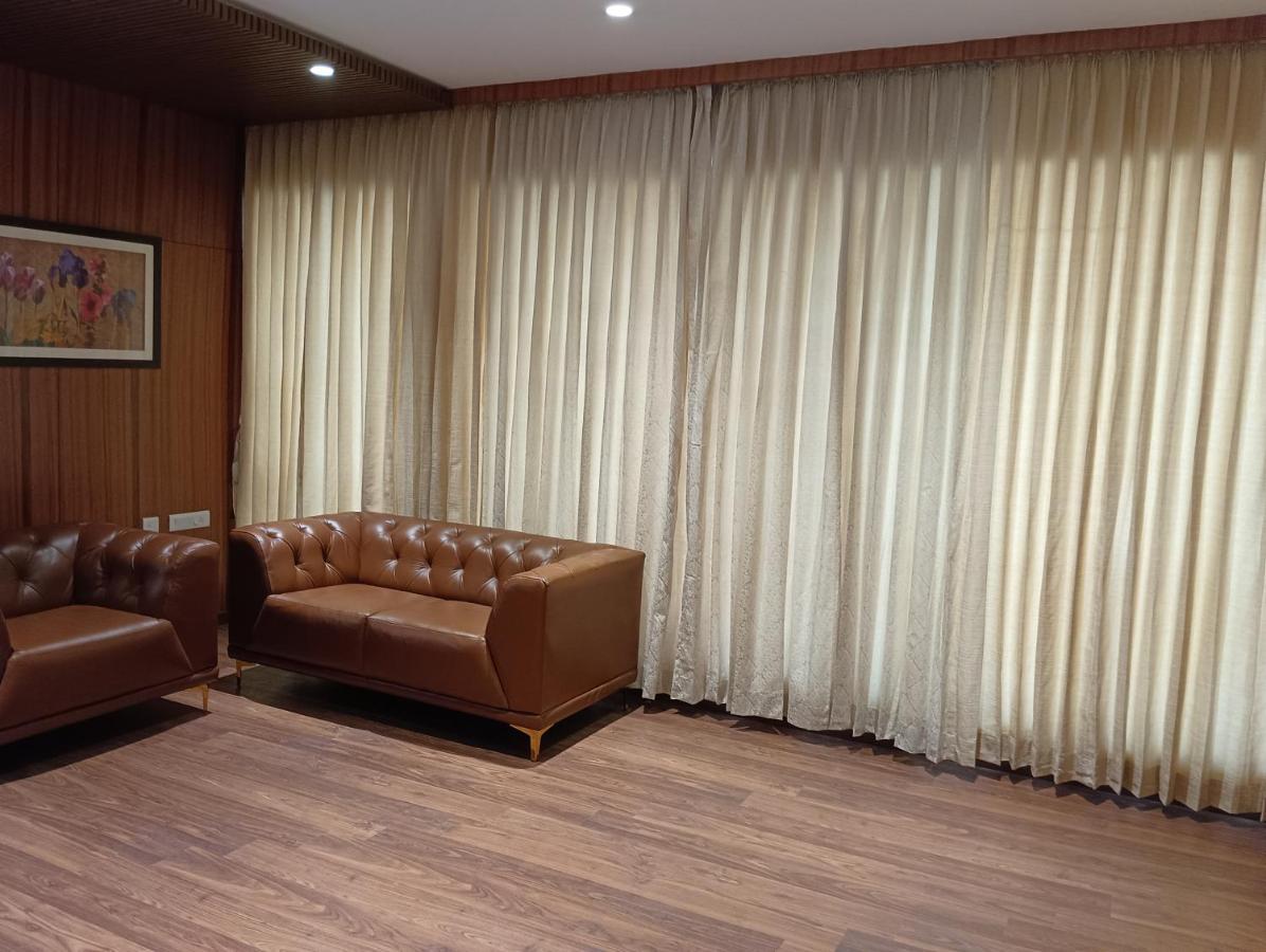 Anukulas Residency - Vellore Ngoại thất bức ảnh
